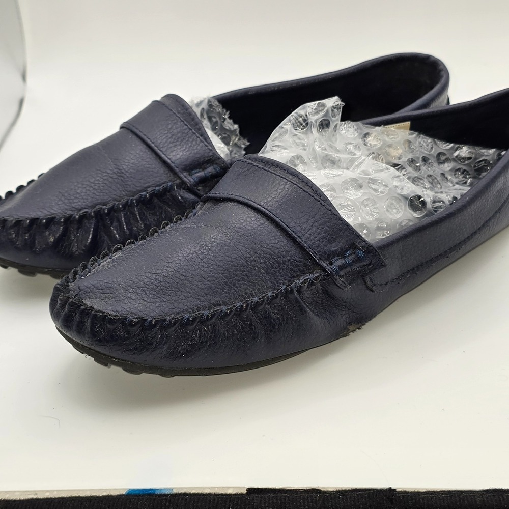 Blue Loafer Womens size 8 slip on great tread
